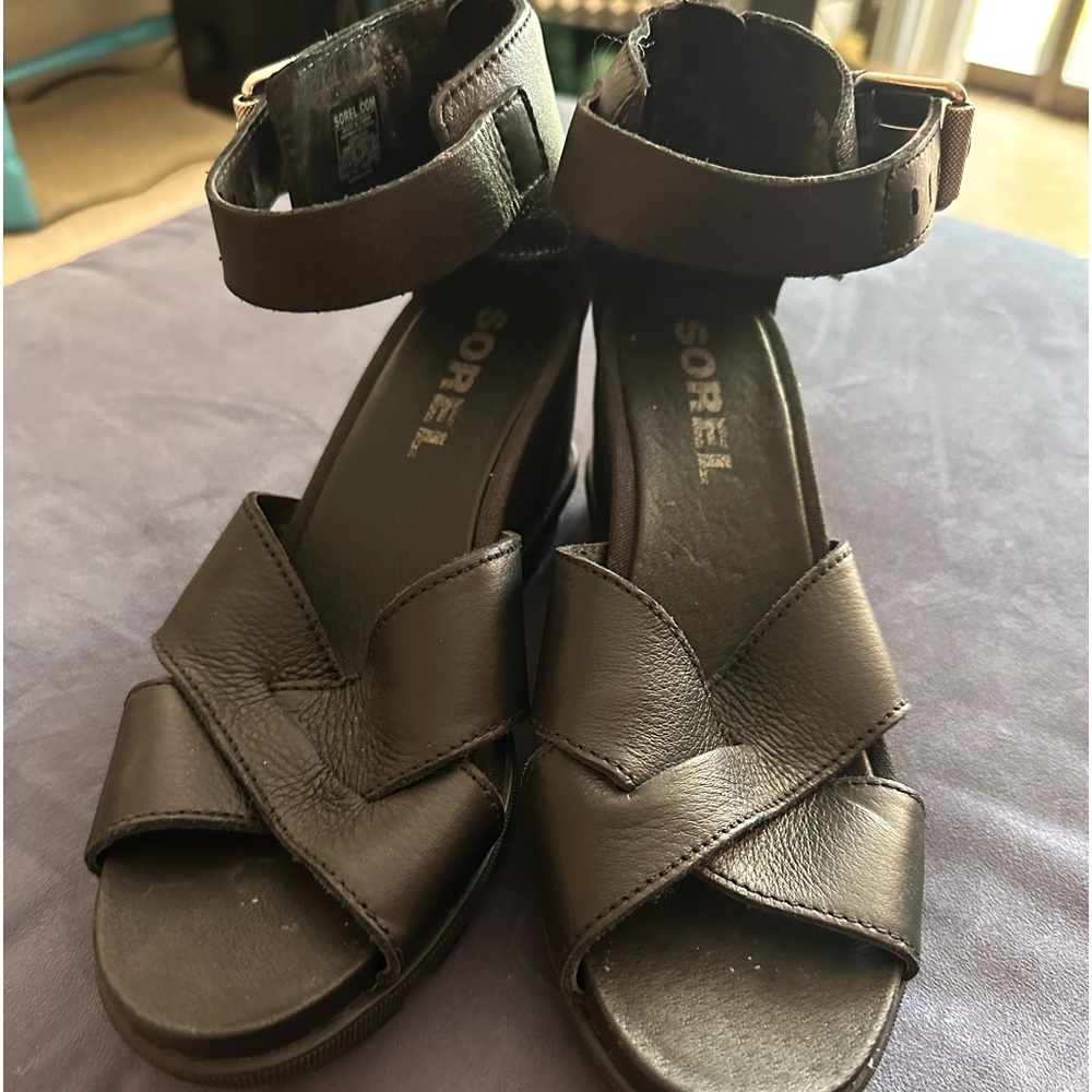 Sorel Joan of Arc gladiator style sandals size 8.5